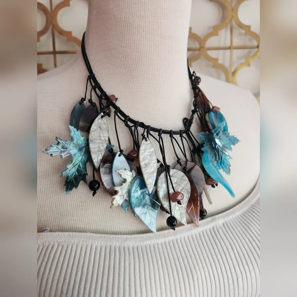 💙Shades of Blue Leaf drop Statement Necklace💙 Metal Free Design - Picture 9 of 15